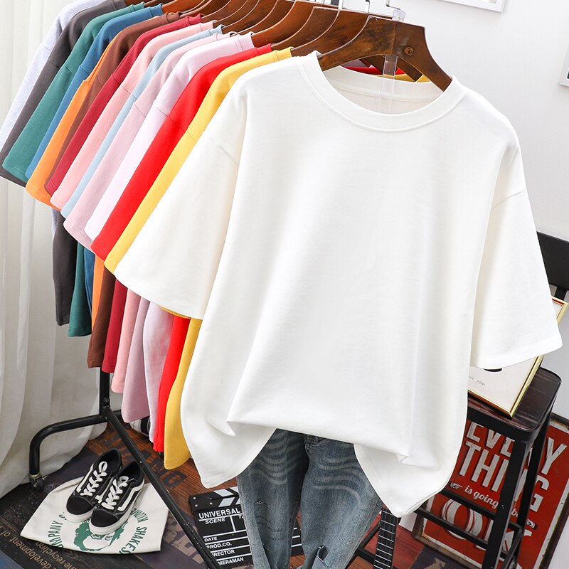 Plus-size women's short-sleeve t-shirt. Comfortable round-neck casual top for everyday style & wardrobe essential.