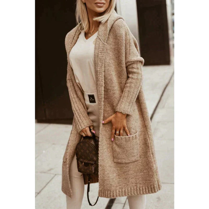 Elegant yet comfortable women's long cardigan. Open-front design offers versatile everyday fashion.