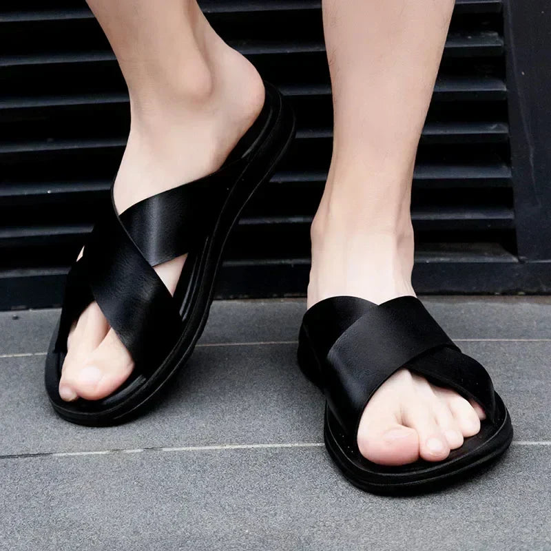Comfortable men's slip-on sandals, perfect for relaxing summer days.