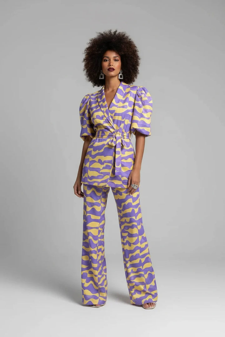 Elegant women's 2-piece Dana Collection outfit. Breathable cotton blend for casual spring & summer daywear.