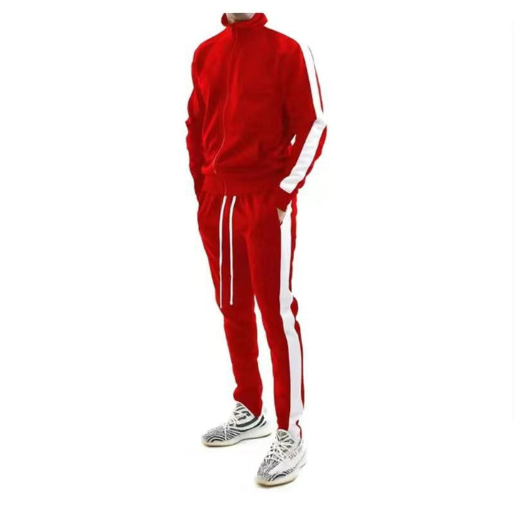Versatile men's tracksuit set, great for sportswear, casual outings, or comfy loungewear. Modern athletic look.