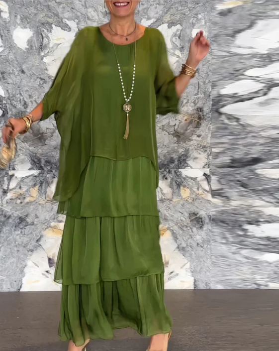 Women's casual yet elegant tiered maxi dress with long sleeves, a comfortable and vibrant printed everyday dress.