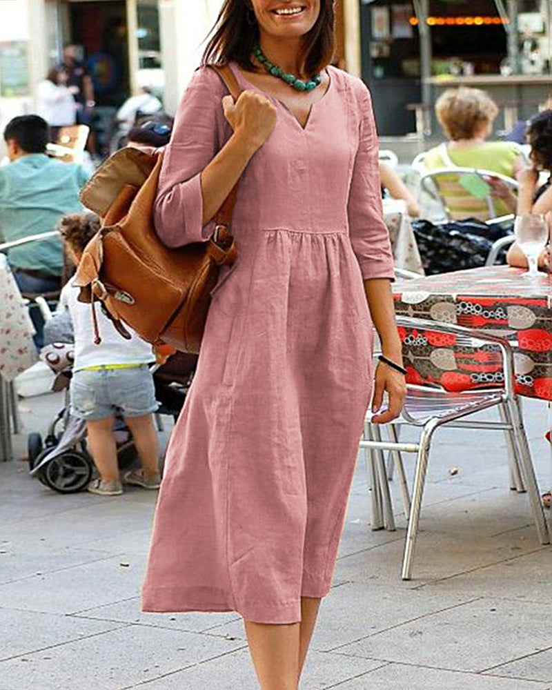 Comfortable women's tunic dress, ideal for summer or casual day wear. Stylish and versatile flowy design.