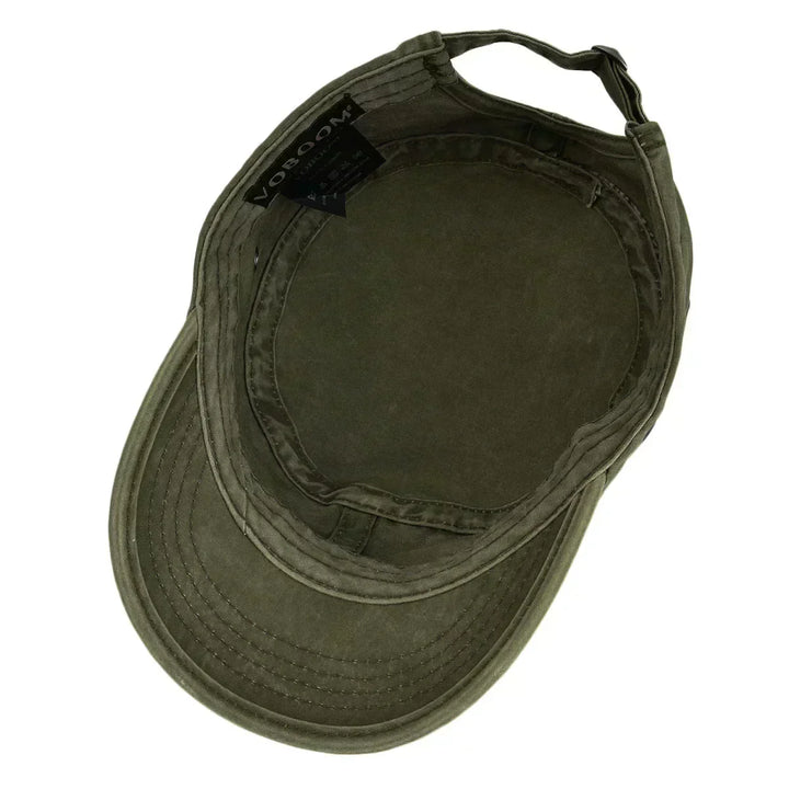 Stylish men's vintage baseball cap, rugged and distressed, a versatile casual headwear accessory.