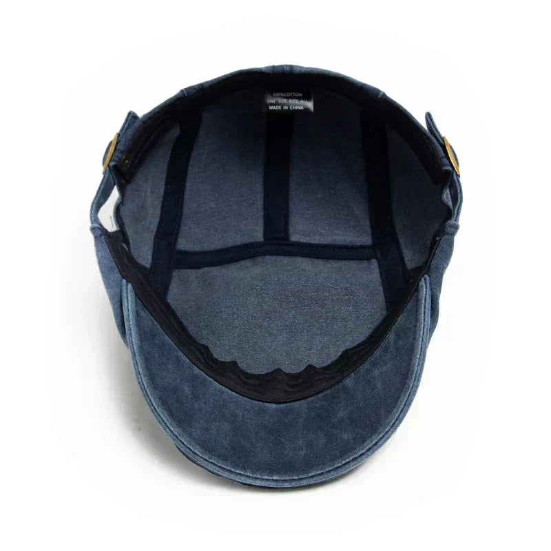 Essential men's flat cap: classic, comfortable, and stylish casual headwear for any timeless everyday fashion.