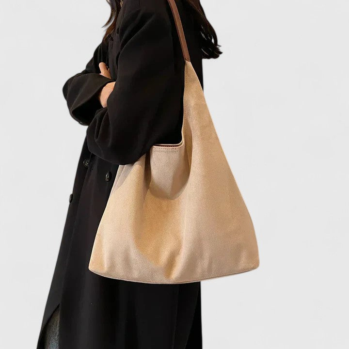 Comfortable women's tote bag, a chic everyday shoulder bag with generous space for all essentials.