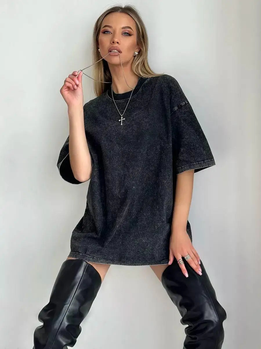 Women's vintage wash oversized crewneck t-shirt, relaxed fit for casual everyday wear.