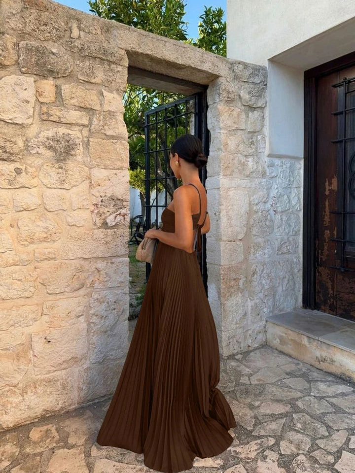 Sophisticated women's elegant pleated maxi dress. Stylish & comfortable long occasion dress.