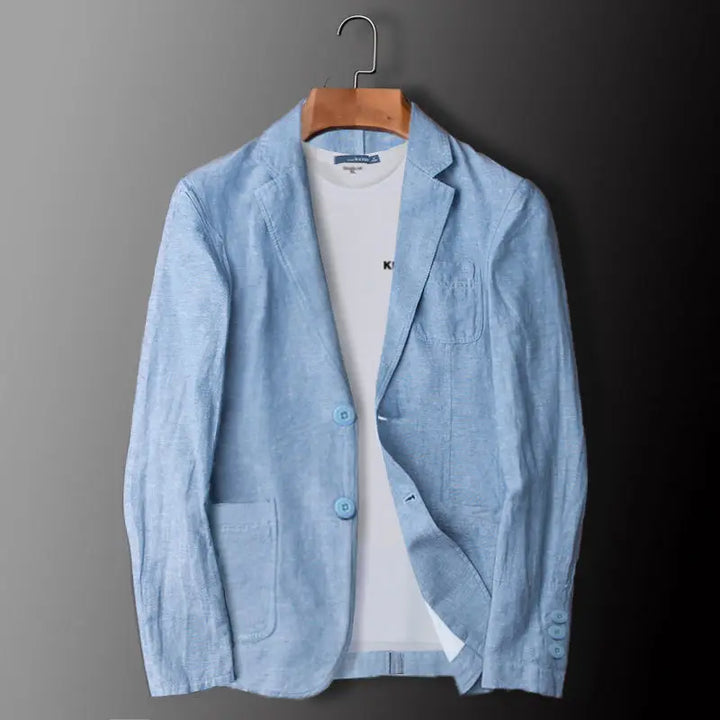 Versatile women's blazer, a lightweight and elegant choice for year-round wear.