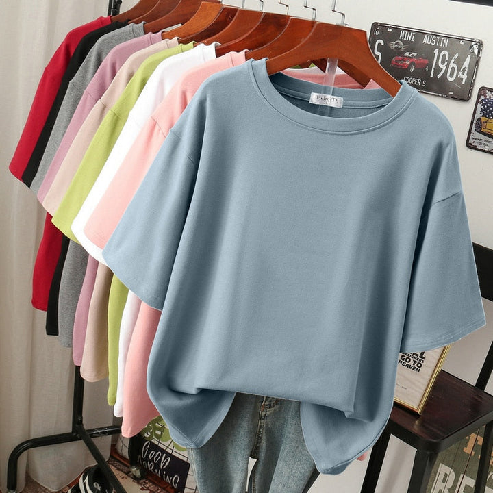 High-quality fabric plus-size women's t-shirt. Comfortable round-neck, short-sleeve top for everyday fashion.