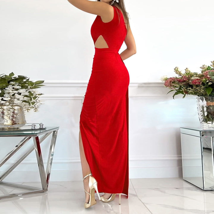 Sophisticated women's one-shoulder formal maxi dress, featuring a beautifully draped waist and a chic split hem for evening wear.