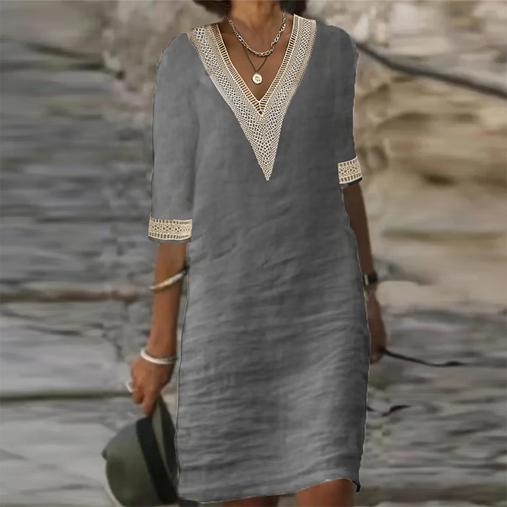 Fashionable women's sleeveless midi dress. Ideal for summer casual outings, elegant parties, or comfortable day wear.