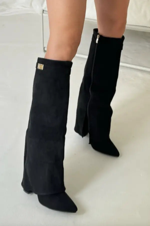 Classic women's knee-high comfort boots, versatile for all-day wear & timeless elegance.
