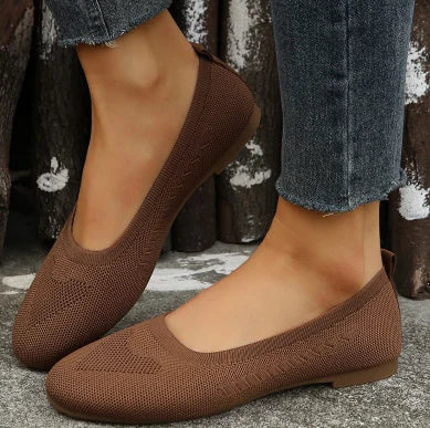 Comfortable & breathable women's orthopedic footwear for versatile daily wear. Excellent support.