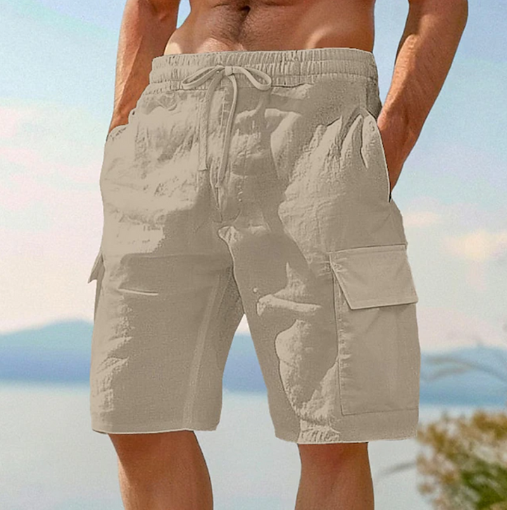Elegant women's lace shorts featuring functional side pockets, ideal for a stylish and comfortable everyday look.