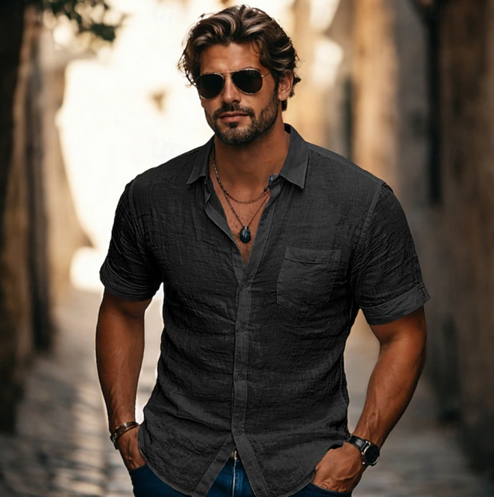 Effortless men's short sleeve shirt, ideal for smart casual warm weather outfits & versatile everyday style.