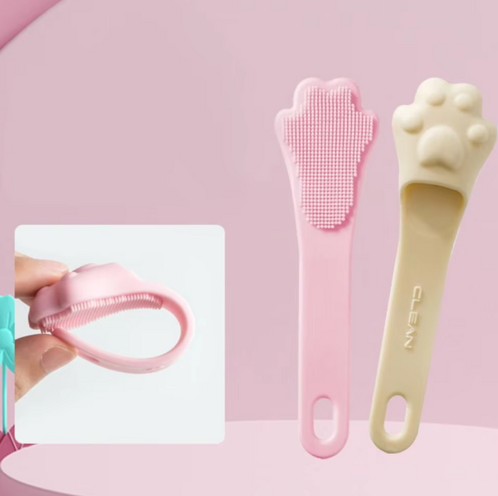 Innovative paw design dog tongue scraper for effective dog dental health & long-lasting fresh breath.