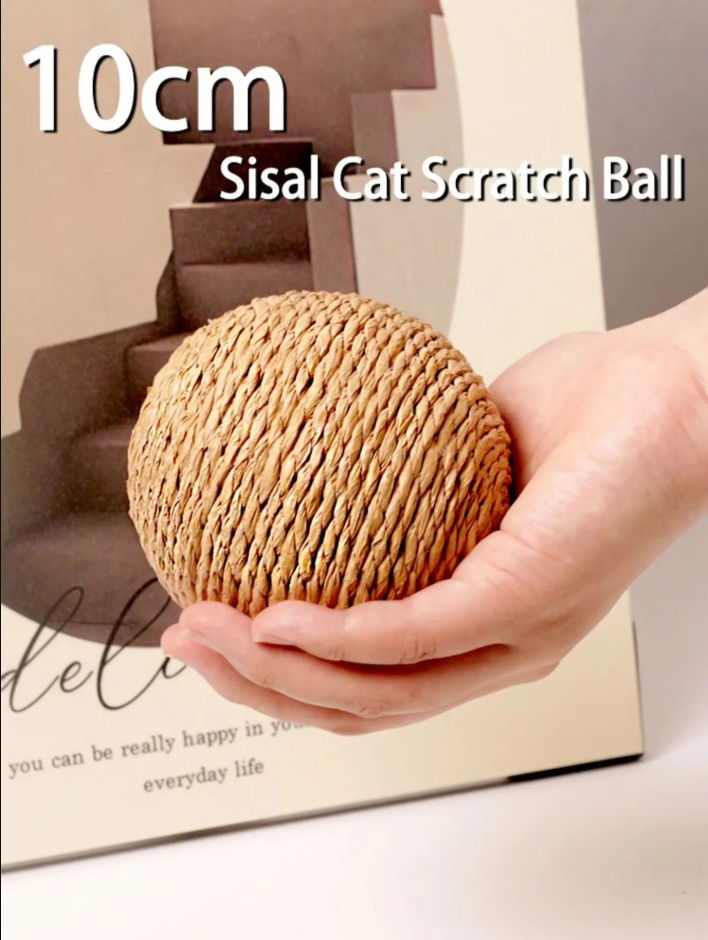 Feline fun: sisal scratch and play ball, perfect for claw care, enrichment & playful exercise.