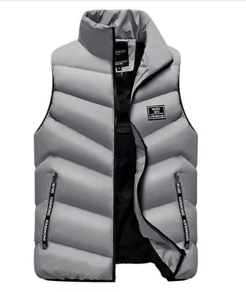 Warm men's puffer vest, great for autumn layering and casual sleeveless style. Essential outerwear.