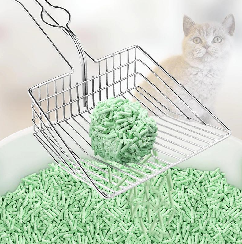 Stainless steel cat litter scoop for hygienic and easy cleaning of pet litter boxes.