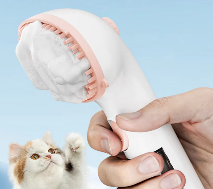 Gentle pet grooming: Foam brush with dispenser for dry shampoo. Perfect for dogs, cats, and quick cleans.