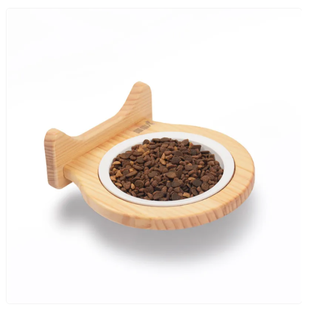 Premium wall-mounted cat feeder, featuring a cloud design wooden frame. Elevated pet bowl for easy, clean dining.