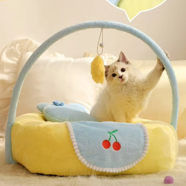Feline Lounge Duck Bed: Plush, cozy cat bed for ultimate comfort & relaxation. A soft, durable pet bed for happy cats.