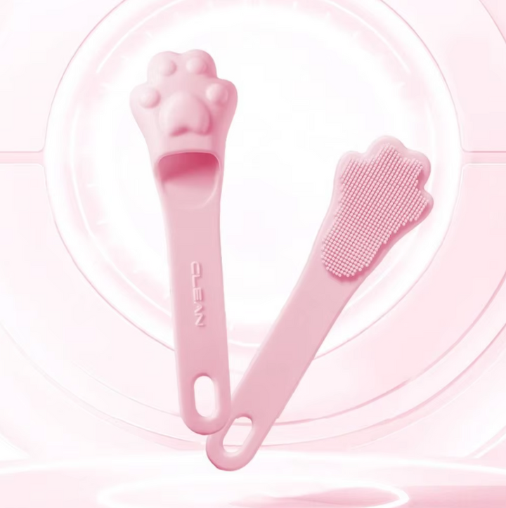 Improve dog health with this unique paw-shaped tongue scraper, perfect for daily dental care & fresh breath.