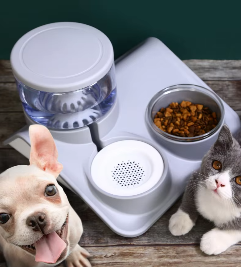 Wall-mounted pet food & water bowls for cats & dogs. Space-saving, easy-clean design for modern homes.