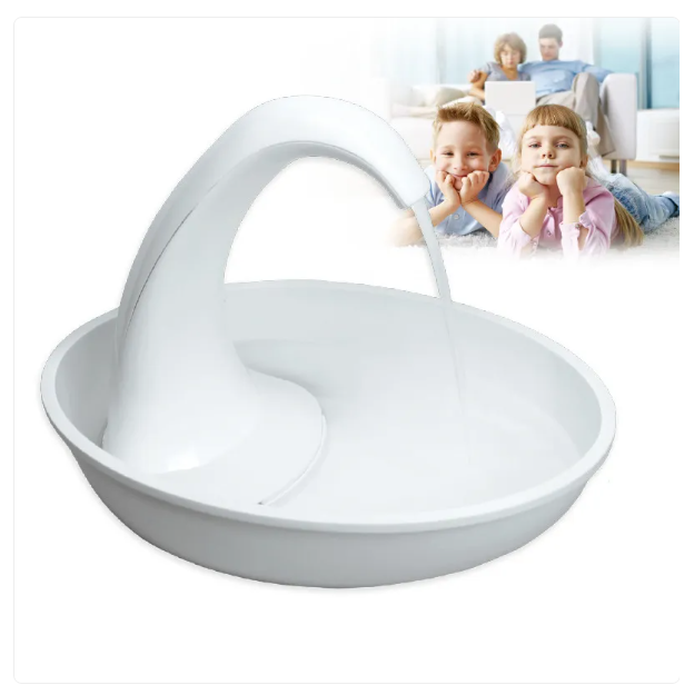 Modern automatic pet water fountain for cats & dogs. A convenient solution for continuous pet hydration & animal care.