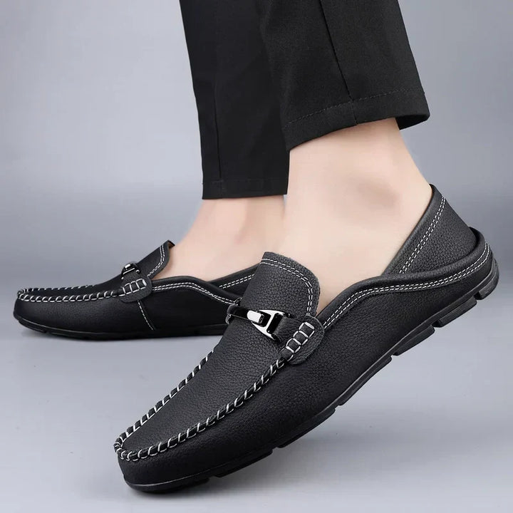Versatile men's classic loafers, perfect for both casual shoes and formal wear.