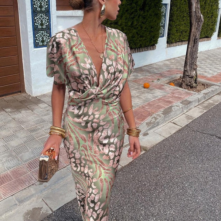 Chic women's elegant formal maxi dress, a sophisticated long evening gown perfect for upscale events & wedding guests.