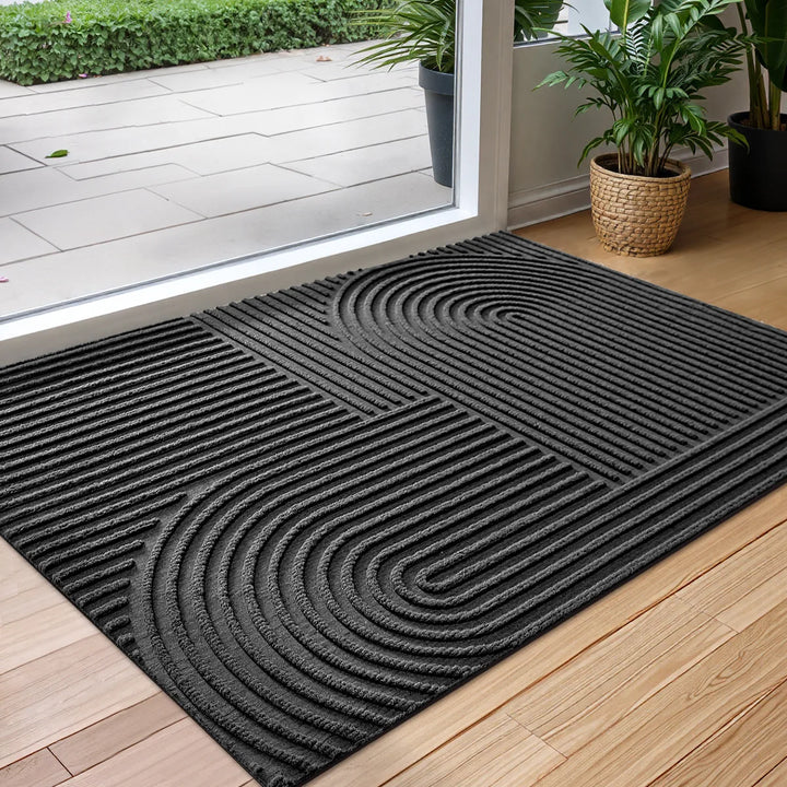Brown water-absorbing door mat with non-slip backing, quick-drying design for clean entryway, dirt trap & floor protection.