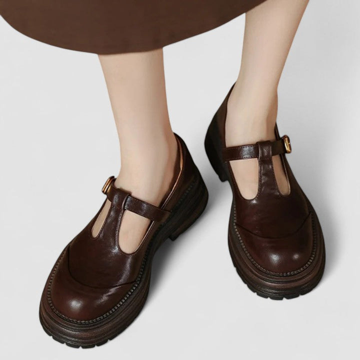 Classic style women's Mary Janes, supportive orthopedic leather comfort shoes, ideal for walking.