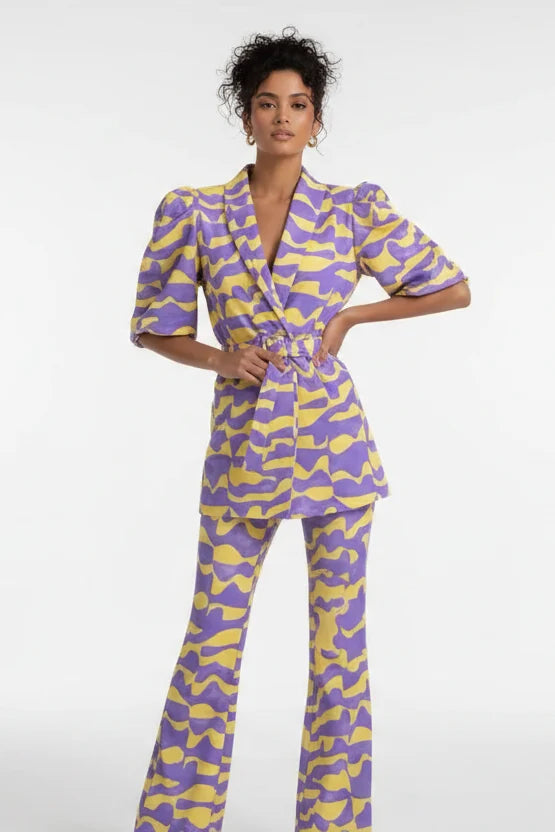 Comfortable women's two-piece cotton blend outfit. Perfect for casual spring & summer wear. Dana Collection.