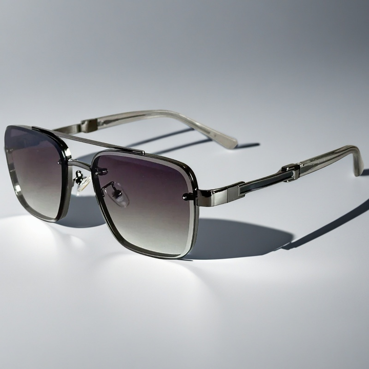 Summer shades: squared frame, gradient lenses, unisex design, offering excellent UV protection.