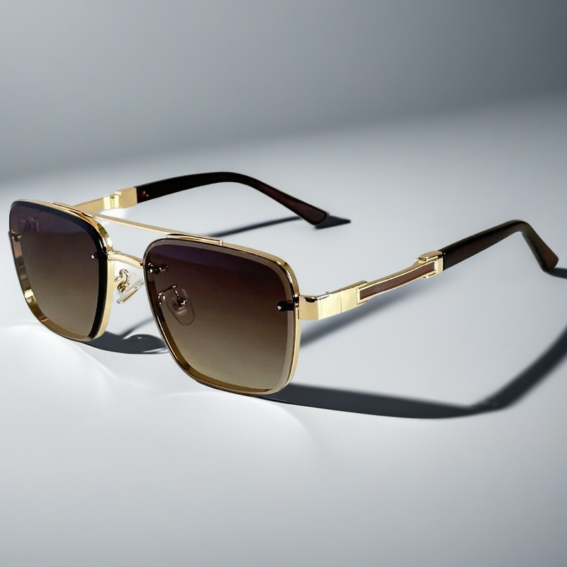 Unisex squared frame sunglasses with gradient lenses, perfect for summer UV protection.