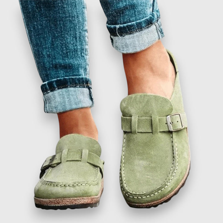 Ergonomic footbed women's comfort sandals, ideal for summer & vacation. Non-slip sole.