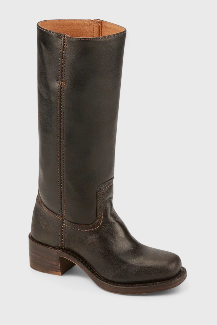 Ladies' versatile knee-high boots, heeled, offering comfortable and chic everyday fashion.