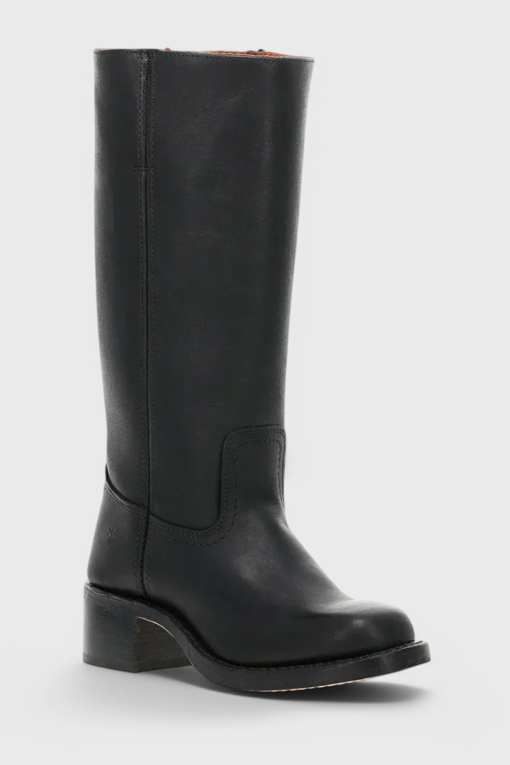 Winter essential women's knee-high boots, block heel for warmth and sophisticated fashion.