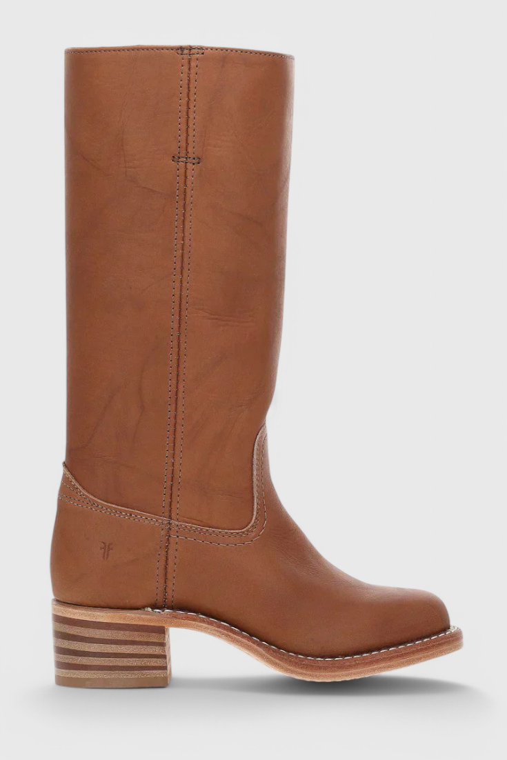Sophisticated women's knee-high boots with an elegant heel, essential for winter wardrobes.