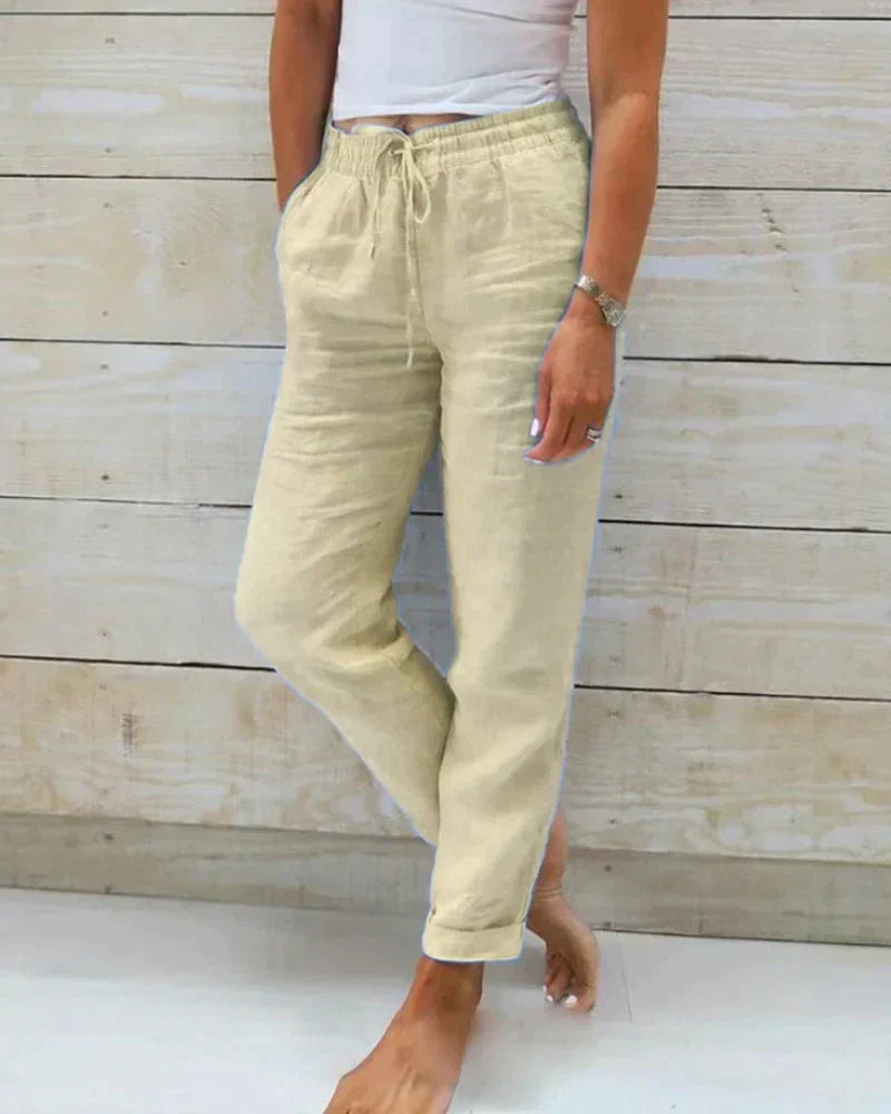 Airy and comfortable wide-leg women's pants, perfect for summer fashion and effortless, relaxed wear.