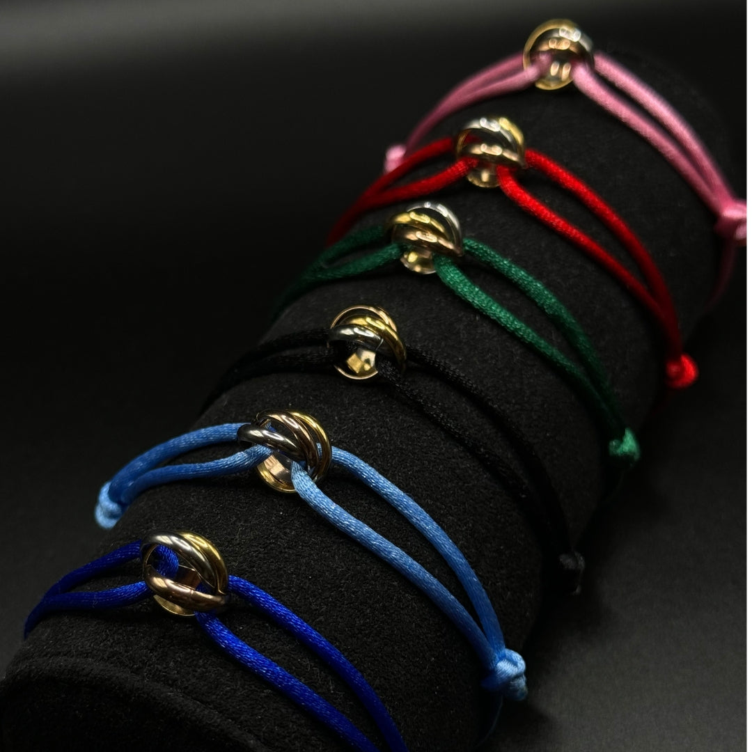 Women's golden trifecta link bracelet, perfect for everyday wear. Hypoallergenic and elegant.