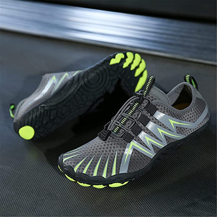 Comfortable men's barefoot footwear, lightweight and breathable for daily wear.