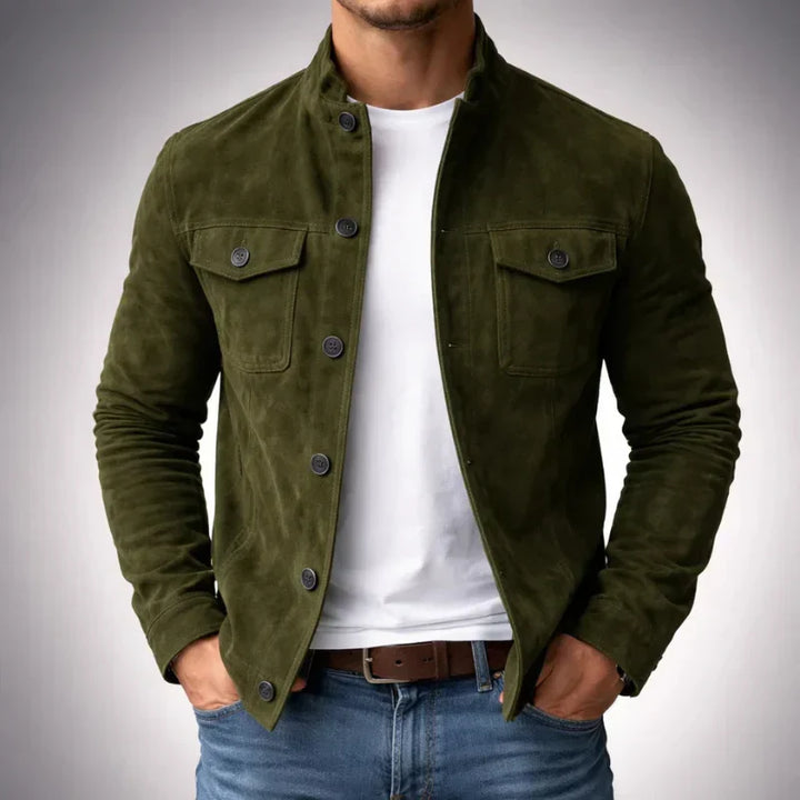 Men's timeless pocket jacket in classic style. Refined outerwear for smart casual everyday wear.