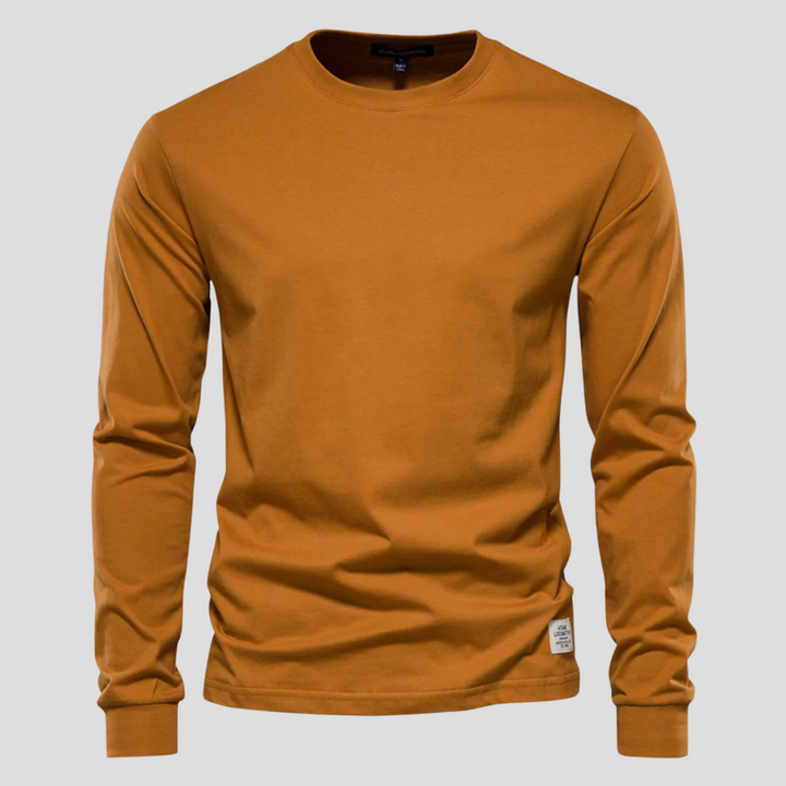Soft men's long-sleeve round-neck shirt for ultimate everyday comfort and simple style.