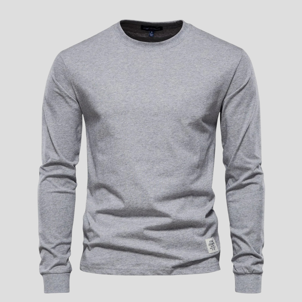 Casual men's long-sleeve round-neck top, designed for versatile everyday wear & comfort.