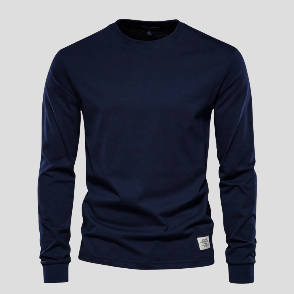 Essential men's long-sleeve round-neck shirt, offering simple style & everyday comfort.