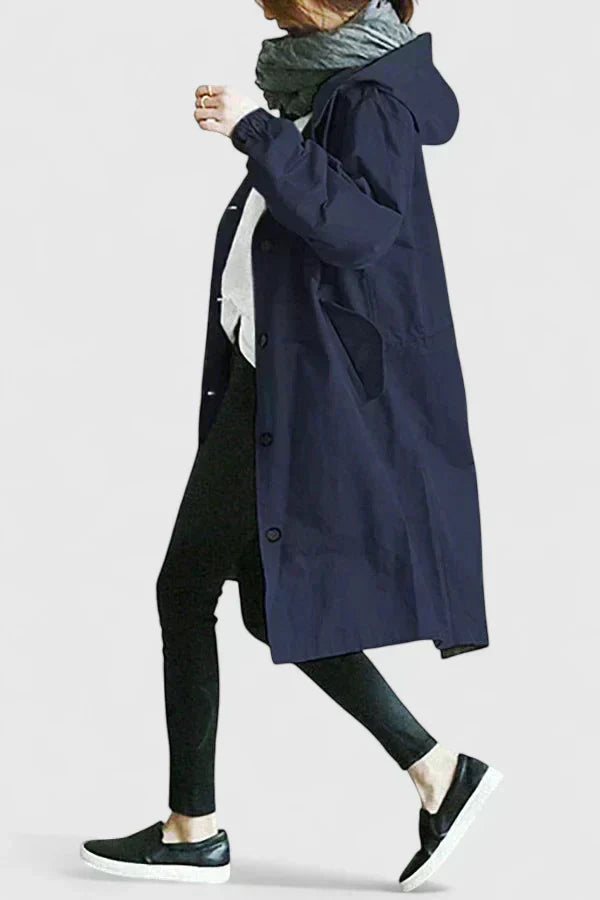 Women's everyday oversized rain coat. Practical and stylish for daily errands, offering ultimate rain protection.