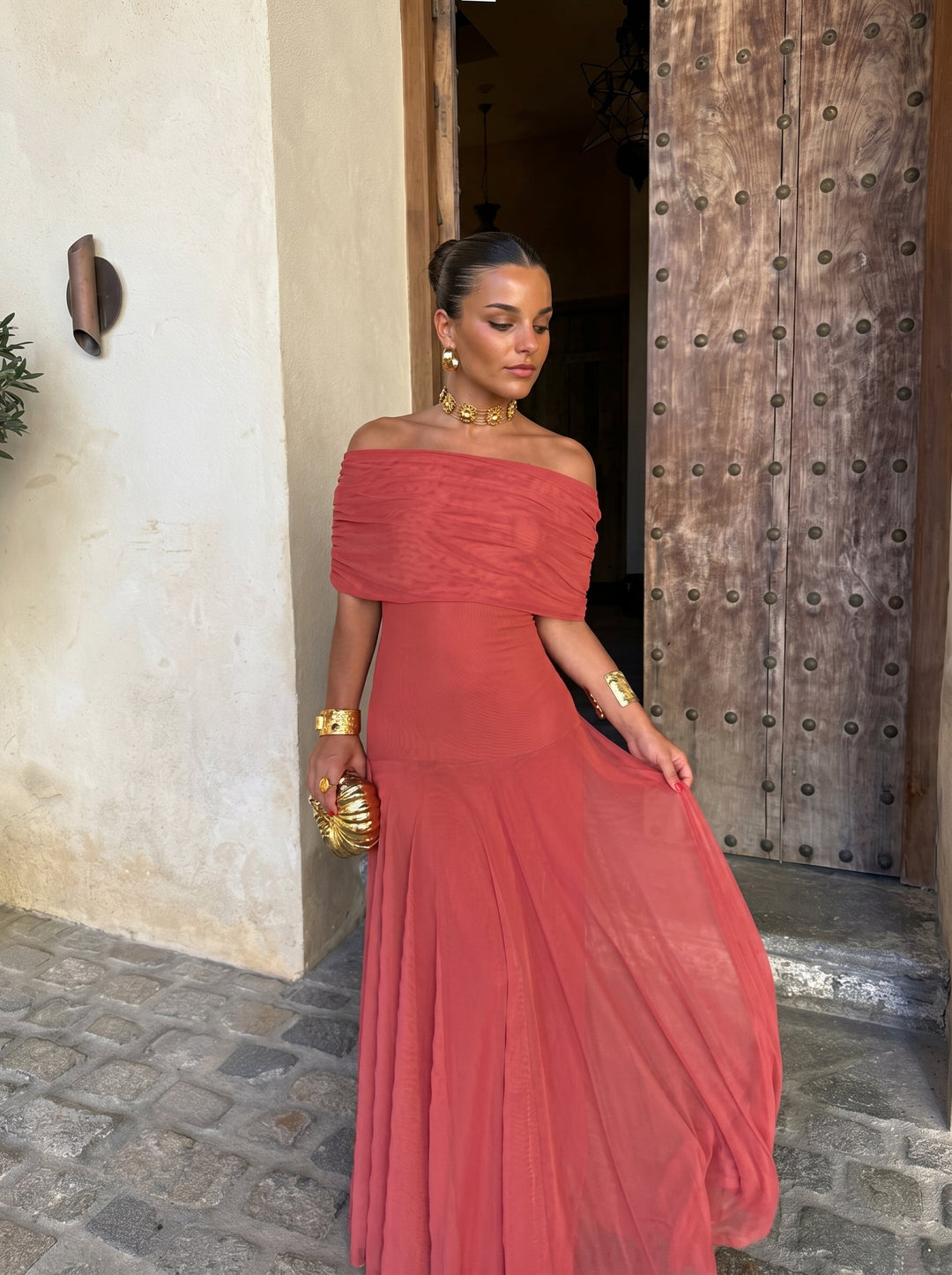 Sophisticated one-shoulder long dress for women, an elegant flowing silhouette for special occasions.
